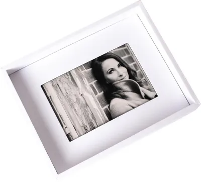 Obrázek produktu pro HNFD Fotorámeček s paspartou 13 x 18 cm, bílý 3D rámeček bez skla s podstavcem