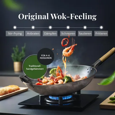 Productafbeelding van Onze platte, originele Pasoli wok, 36 cm, van koolstofstaal