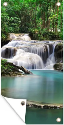 Produktbild von MuchoWow® 80x160 cm Outdoor-Poster Gartendeko Sichtschutz Garten Poster für den Garten  Ein Wasserfall mit Bäumen im Erawan-Nationalpark in Thailand
