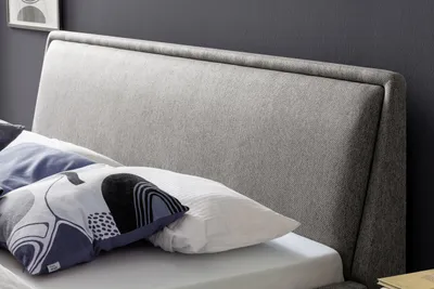 Produktbild von Meise Möbel Polsterbett Frieda 140x200 cm | Bettgestell | Kopfteil glatt | Webstoff Grau | Holzfuß schwarz