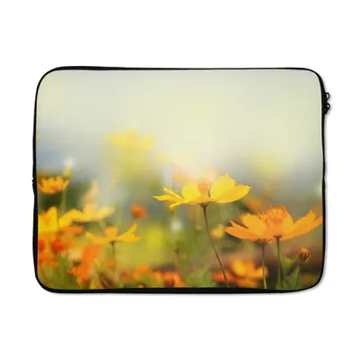 Produktbild von MuchoWow® Laptop Hülle 15 Zoll Blumen - Landschaft - Gelb Laptoptasche - Laptoptasche - Sleeve - Rundum-Schutz