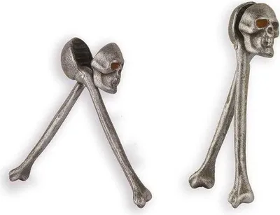 Produktbild von Nussknacker Gusseisen Totenkopf