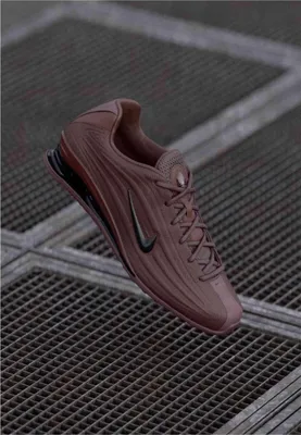 Image de Nike Sneakers HQ7540-500 in BROWN color size 36.5