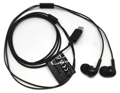 Obrázek produktu pro Kabelové sluchátka Amazon Basics s USB-C a mikrofonem – černá