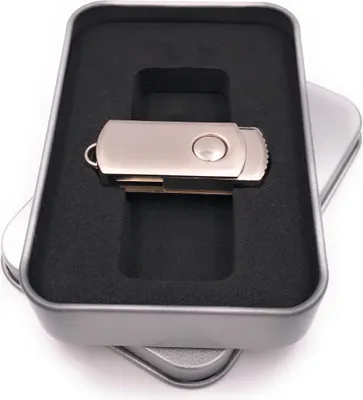 Obrázek produktu pro Onwomania Box závěsný přívěsek stříbrně modrý třpytivý USB flash disk v hliníkové dárkové krabičce 8 GB USB 3.0