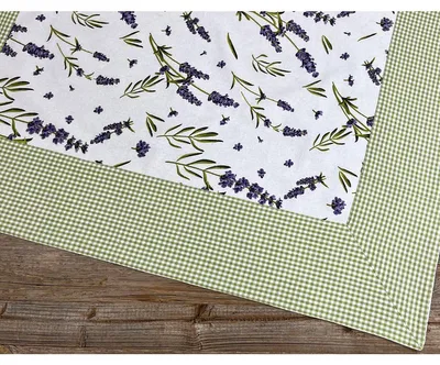 Productafbeelding van Tafelkleed LAVINA, lavendelprint, geruit, 100% katoen, afmetingen 100x100 cm