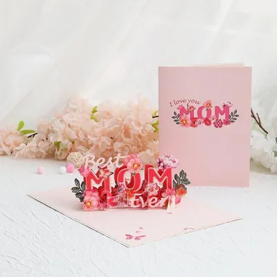 Immagine prodotto di biglietto d'auguri pop-up 3D per la festa della mamma con iscrizione floreale