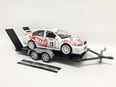 Productafbeelding van Autotransporter 1:18 - Zwart/Zilver