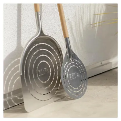 Produktbild von Runde Pizzaschaufel, perforiert, aus Edelstahl mit Holzgriff, Ø 20 cm