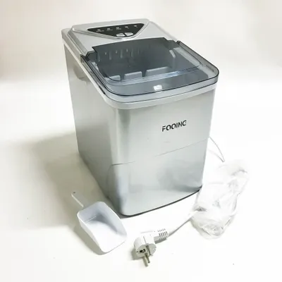 Produktbild von Eiswürfelmaschine, Ice Maker mit Selbstreinigungsfunktion,15kg/24h, 9 Eiswürfel in nur 6 Minuten. Gerauscharmem Betrieb, Ice Cube Maker, Eiswürfelbereiter für den Einsatz in Haushalten, Büros , Silber