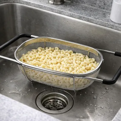 Produktbild von Edelstahl Küchensieb ausziehbar bis 55 cm – Abtropfsieb für Spüle, Nudelsieb & Gemüsesieb – Teleskop Spülensieb rostfrei