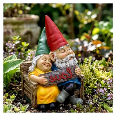 Produktbild von Gartenfigur Zwergenpaar auf Bank „Love“, wetterfeste Deko für Garten und Balkon