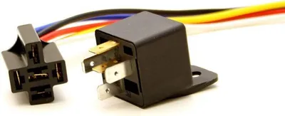 Produktbild von KFZ Relais 314-C 12VDC mit Sockel YLSK-2