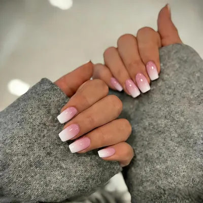 Image de Ongles à coller, effet dégradé rose, forme carrée, 24 pièces