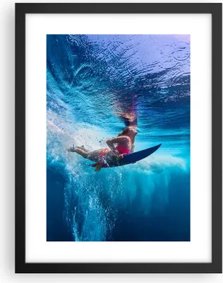 Produktbild von Gerahmtes Poster - Schwarzer Rahmen - Surfen Frau Unterwasser - 30x40 cm - Wand Bild - Wanddeko - Wandbilder - Wandposter - Bilderrahmen - Bilder - Kunstdruck - Wandbild - P2BPA30x40-4274