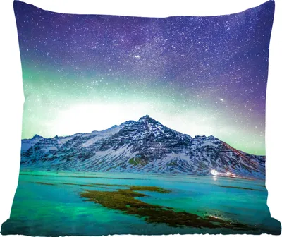 Produktbild von MuchoWow® Zierkissen Sofakissen Wohnzimmer Dekokissen 40x40 cm Berg - Nordlichter - Schweden - Schnee - Grün - Winter - Foto Kissen - Schlafzimmer Dekoration