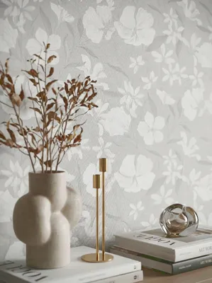 Newroom Vliestapete Melmova Grau Blumen, Wohnbeispiel