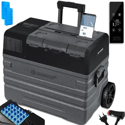 Produktbild von KESSER® Kompressor Kühlbox elektrisch Gefrierbox, Mit APP-Steuerung USB-Anschluss 12/24 V 230V, +Teleskopstange Räder Kühlschrank Kühlung bis -20 °C für Auto, Lkw, Boot, Reisemobil, Camping