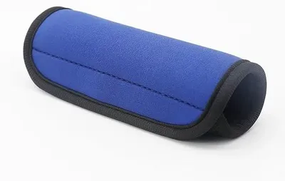 Produktbild von 5 Stück Reisehandgriffe in Neopren, farbenfrohe Reiseetiketten | Reisehandgriffe | Reisehandgriffhülsen - blau