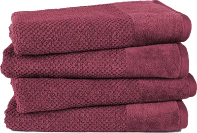 Produktbild von Pure Label 4-TLG. Badetücher Set mit Anhängeschlaufe aus 100% Baumwolle, saugstark und weich| 4 Badetücher aus Baumwolle 70x140 cm, Beere