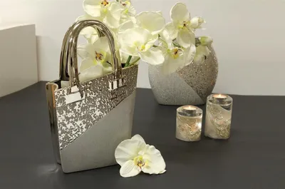 Image de Gilde Vase, Handtasche, "Grace", Keramik, champagnerfarben, silberfarben, VE 2, L. 10 cm, B. 20 cm, H. 35 cm 43589 4009079435894