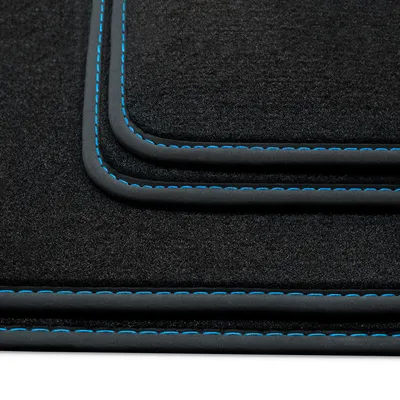 Produktbild von Velours Fußmatten passend für BMW i7 G70 ab Bj. 11/2021- Deluxe Velours, Naht:Blau