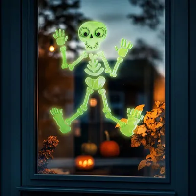 Obrázek produktu pro Halloweenská dekorace na okno, která fosforeskuje – lebka – 24 x 15 cm