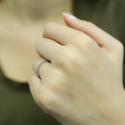 Produktbild von 0,48 Carat Diamant rundum Memoire Ring 14 Karat Weißgold - 52 (16,50 mm)
