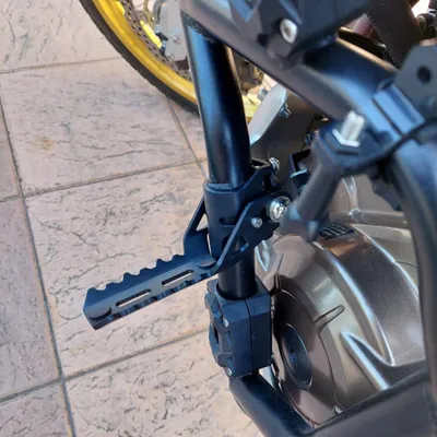 Obrázek produktu pro Sklopné přední stupačky pro motocykly, svorky, pedály, náhradní díly 22–25 mm pro modely R1250GS, R1200 GS a ADV