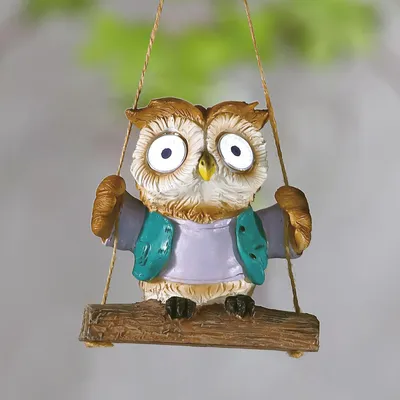 Image de Décoration de jardin suspendue à énergie solaire Hibou – 2 LED blanc froid – Lampe décorative pour arbre, clôture ou terrasse – Allumage/extinction automatique – Résistante aux intempéries – 28 cm [11428E]