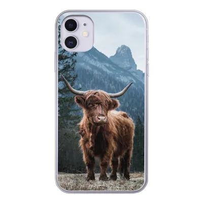 Produktbild von MuchoWow® Handyhülle Schutzhülle Hülle für iPhone 11 Schottische Highlander - Tiere - Landschaft Silikon Softcase Handy Hülle - Handytasche