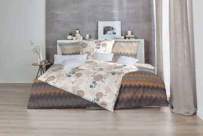 Produktbild von Edelflanell Bettwäsche Blumen 135 x 200 cm beige/blau