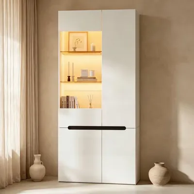 Produktbild von Merax Hochglanz Vitrine Hochschrank mit LED, Glasvitrine mit 4 Türen und Sicherheitsglas, Wohnzimmerschrank mit 8 Fächern und Soft-Close, Weiß