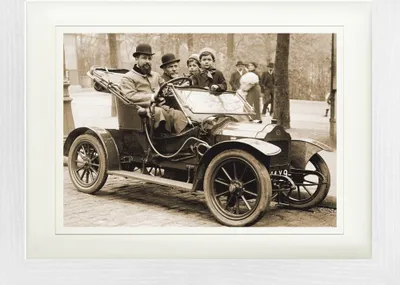 Obrázek produktu pro Vintage auto zarámovaný obraz s elegantním paspartou | Wall Art | V rámu - Brouhot Phaeton v Paříži, 1910 (30 x 40 cm)