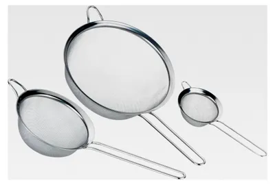 Produktbild von 3-teiliges Küchensieb Set aus Edelstahl 18/10, 3 Größen, Mehlsieb, Puderzuckersieb, Abtropfsieb, langer Griff