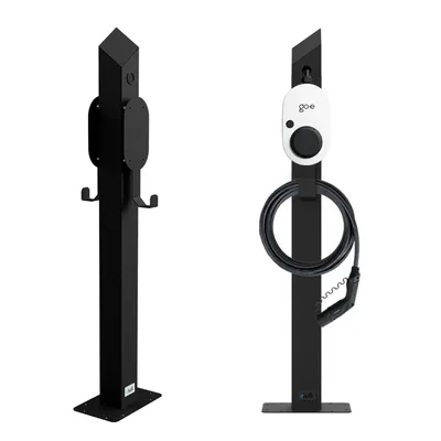 Produktbild von Wallbox Doppel-Standfuß go-e Charger Gemini, mit Kabelhalter - Edelstahl schwarz (RAL 9005)