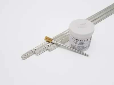Produktbild von Lötfett LF621 zum Weichlöten, Gewicht: 100 g inkl. gratis Pinsel + 250 g Sn99,9 Dreikantstangen