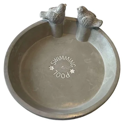 Vogeltränke-beton-Grau-Futterstelle