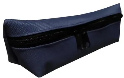 Immagine prodotto di Astuccio scolastico blu navy con scomparto