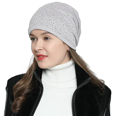 Produktbild von Damen Mütze Wintermütze Slouch Beanie silberne Pailletten Nieten hellgrau