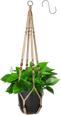 Imagen del producto de Soporte para plantas de macramé, hecho con cuerda de yute, con cesta colgante y cuentas de madera, de 90 cm de largo, ideal para balcones