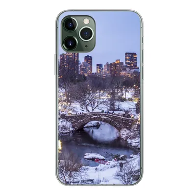 Produktbild von MuchoWow® Handyhülle Schutzhülle Hülle für iPhone 11 Pro New York - Central Park - Winter Silikon Softcase Handy Hülle - Handy