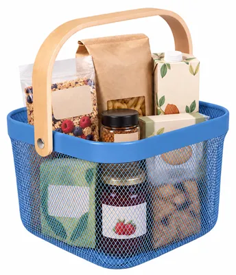 Productafbeelding van Relaxdays opbergmand, met handvat, voor kleding, decoratie, van staal en hout, opbergmand voor diverse items, afmetingen (h x b x d): 17,5 x 26 x 24,5 cm, donkerblauw, AI-gegenereerde afbeelding