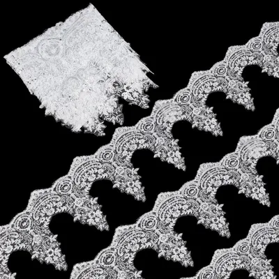 Imagen del producto de Omgoods - Encaje con lentejuelas blancas para costura y decoración