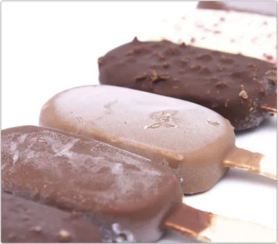 Produktbild von Spritzschutz Herdabdeckplatte Schneidebrett aus Glas Eiscremebonbons 1-Teilig (60x52cm)
