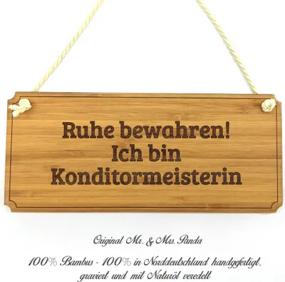 Produktbild von Mr. & Mrs. Panda Wegweiser Konditormeisterin - Geschenk, Diplom, Landhaus, Firmenschild, Shabby, Türschild, Abschluss, Schild, Berufsausbildung, Geschenkidee, Holz
