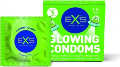 Produktbild von EXS Leuchtende Kondome, 3 Stück - Glow-in-the-Dark Sicherheit für besondere Nächte