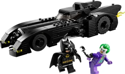 Produktbild von LEGO 76224 DC Batmobile: Batman verfolgt den Joker Set, Batmobil-Spielzeugauto von 1989 mit 2 Minifiguren, Automodell des Dark Knight mit Batarang, Superhelden-Geschenk für Kinder, Jungen und Mädchen