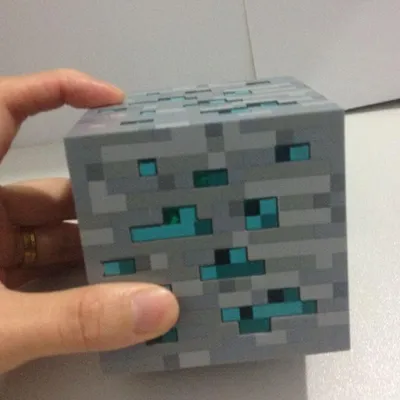 Obrázok produktu pre Minecraft Light-up Square Diamond Ore LED svetelné hračky ako vianočné darčeky
