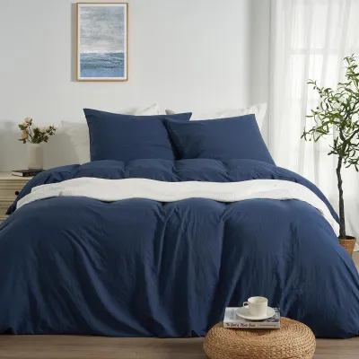 Zdjęcie produktu dla Komplet pościeli 260x240 cm wykonany z wyjątkowo miękkiej mikrofibry, zawierający 2 poszewki na poduszki